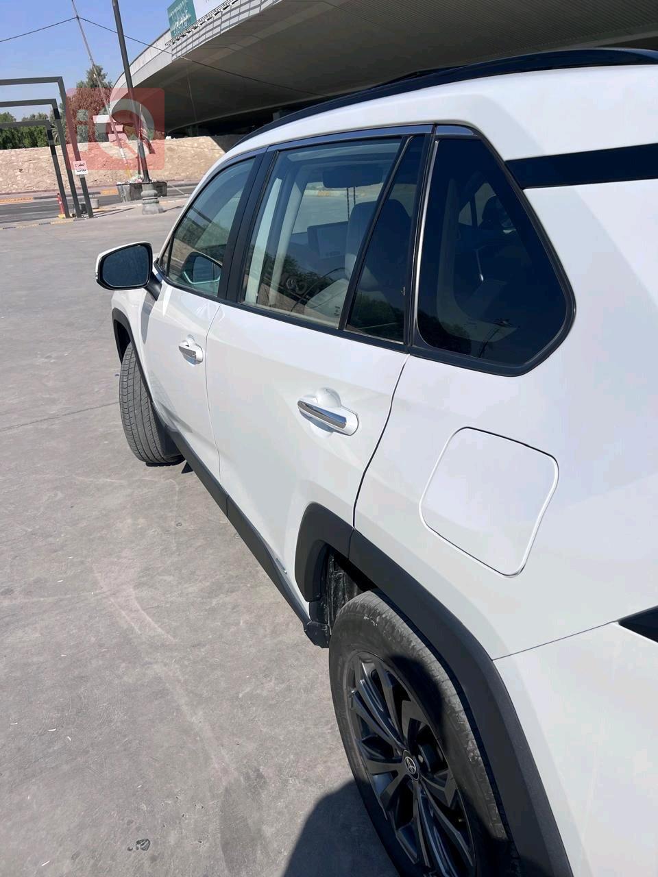 تويوتا راف 4